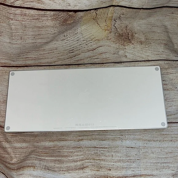 Apple Magic Keyboard A1644 - Picture 2 of 8